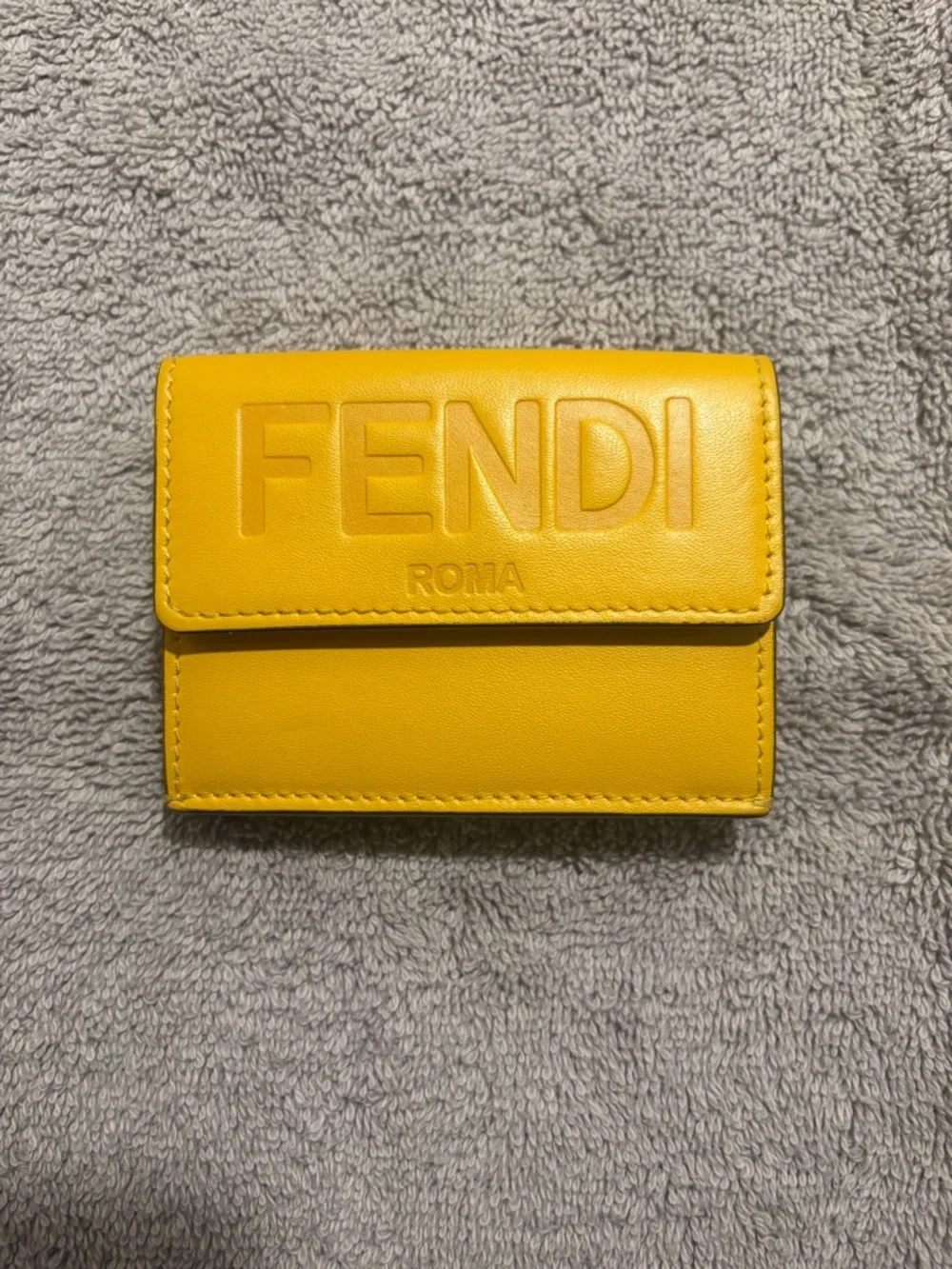 Fendi Roma Wallet - Picture 3 of 9